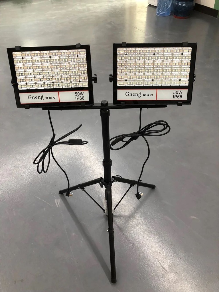 BROTHERS Lighting System For Car Detailing of Inspection & Polish Workshop كشاف ليد 2 عين 50 وات بالستند خاصة شغل النانو كير BR / LACQUER LIGHT+ HOLDER
